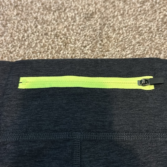 VS PINK yoga pants - Picture 6 of 6